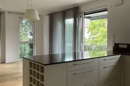 Wohnung Wiesbaden Bierstadt - 4 Zimmer, 119 m&sup2;, 1.750&euro; | Angebot:27203640