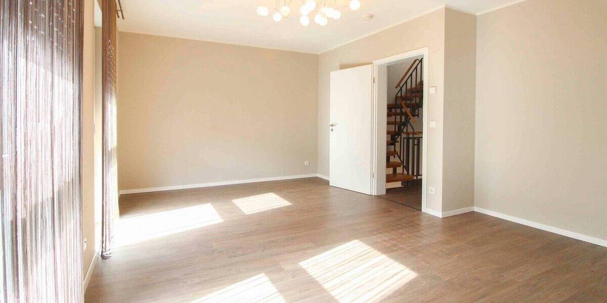 Reihenmittelhaus Wiesbaden Erbenheim - 6 Zimmer, 150 m&sup2;, 749.000&euro; | Angebot:26244818