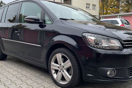 VW Touran 275.000 km 9.800 € Rüsselsheim 65428