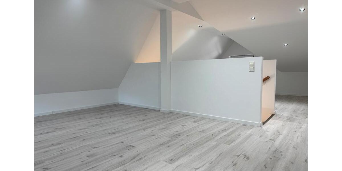 Doppelhaushälfte Wiesbaden Mainz-Amöneburg - 3 Zimmer, 140 m&sup2;, 3.000&euro; | Angebot:26698566