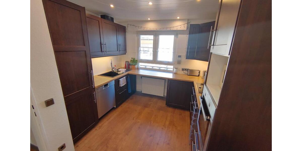 Einfamilienhaus Bischofsheim - 8 Zimmer, 197 m&sup2;, 779.000&euro; | Angebot:26926496