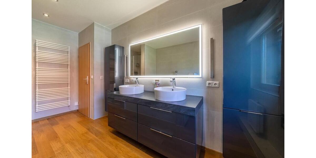 Reihenhaus Harxheim - 5 Zimmer, 141 m&sup2;, 2.200&euro; | Angebot:26364653