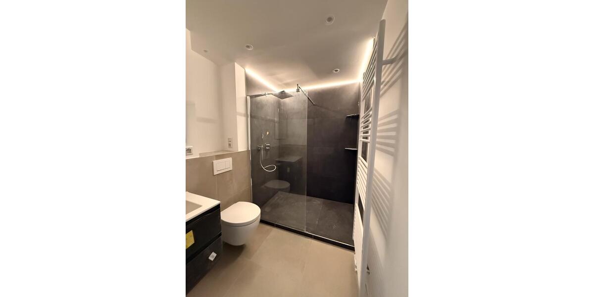 Exklusive 3-Zimmer-Wohnung mit Balkon – Erstbezug nach Sanierung 3 zimmer