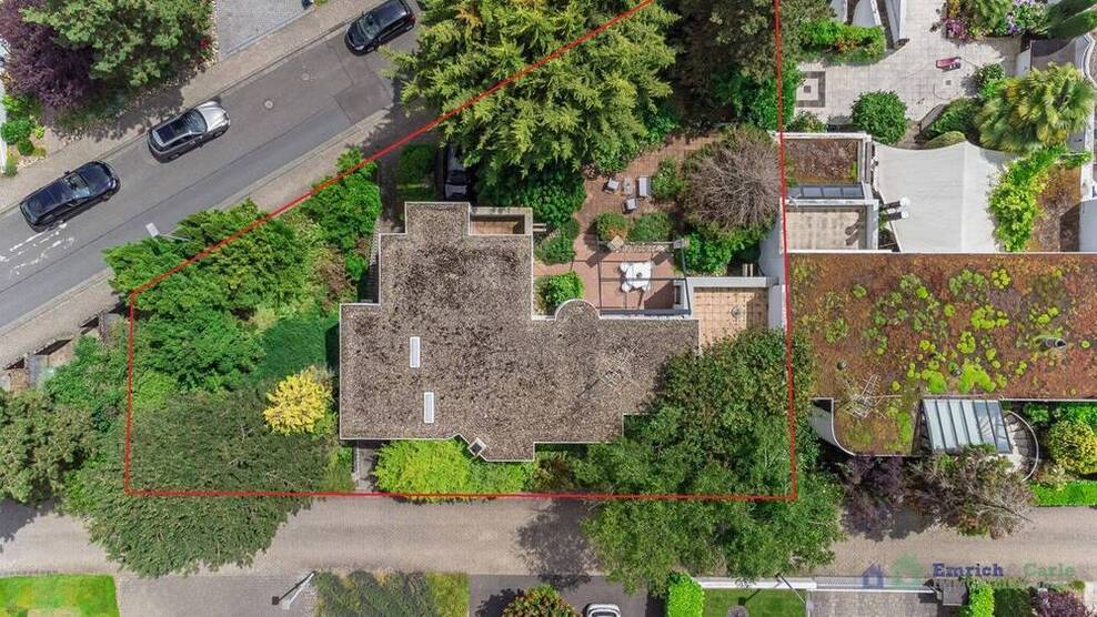 Einzigartiges Architektenhaus mit EinliegerWohnung in begehrter Lage von Mainz-Laubenheim