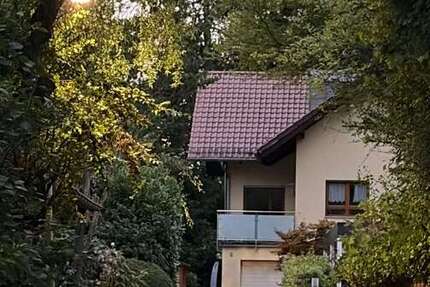 Haus Eppstein - 8 Zimmer, 285 m&sup2;, 2.900&euro; | Angebot:27451199