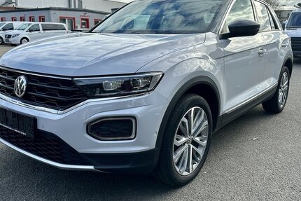 VW T-Roc IQ.DRIVE LED Navi PDC SHZ 127.074 km 16.900 &euro; Mainz 55122