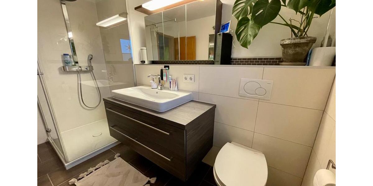 Dachgeschoßwohnung Nierstein - 4 Zimmer, 108 m&sup2;, 475.000&euro; | Angebot:24626406