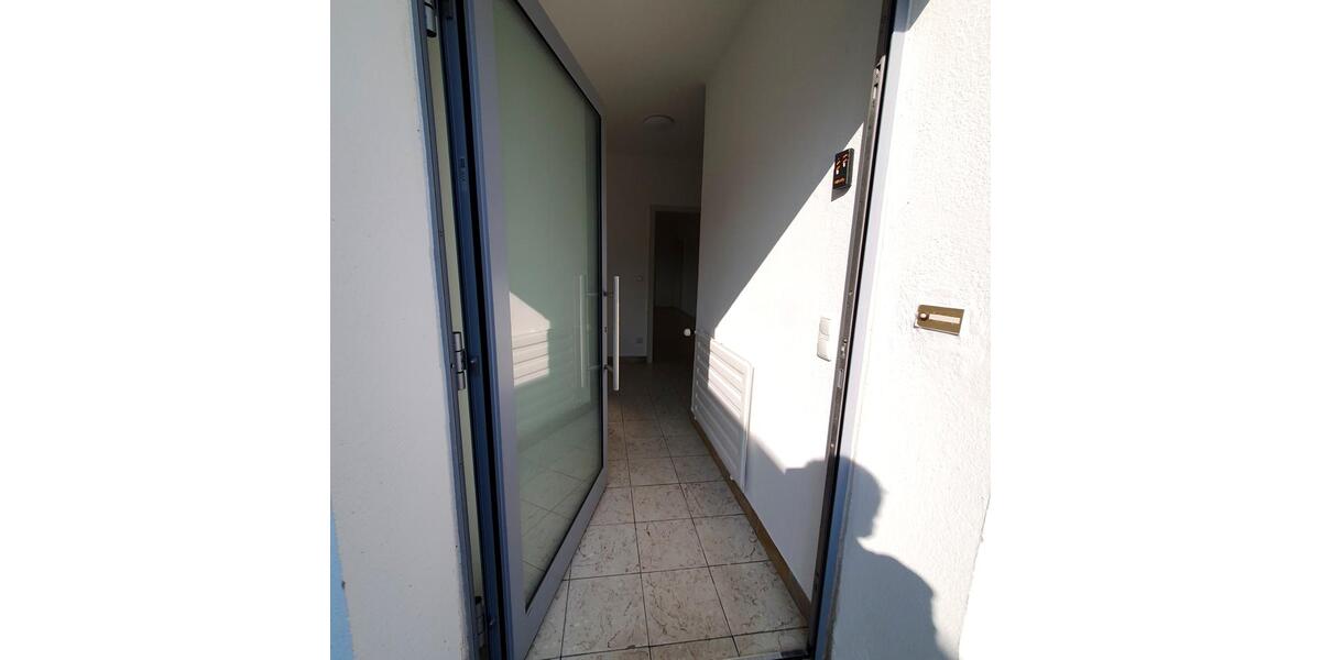 Einfamilienhaus Eppstein - 8 Zimmer, 220 m&sup2;, 2.990&euro; | Angebot:26441688