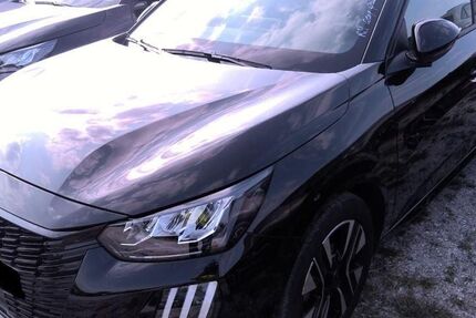 Peugeot 208 16.066 km 15.480 € Rüsselsheim 65428