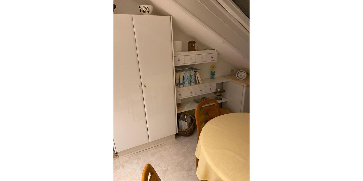 Dachgeschoßwohnung Wiesbaden Bierstadt - 2 Zimmer, 44 m&sup2;, 490&euro; | Angebot:26396316