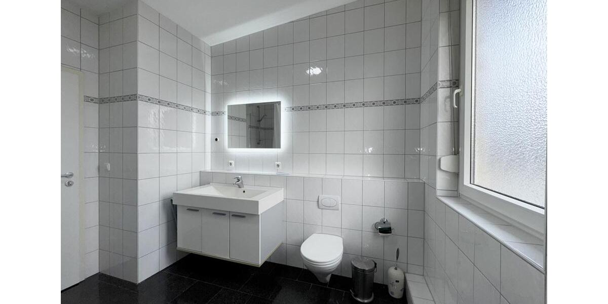 LIVE ON THE TOP FLOOR! Stylish 98 m² penthouse with terrace and underground parking 3 zimmer