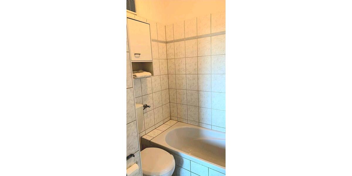 Etagenwohnung Kronberg im Taunus - 2 Zimmer, 70 m&sup2;, 750&euro; | Angebot:26658562