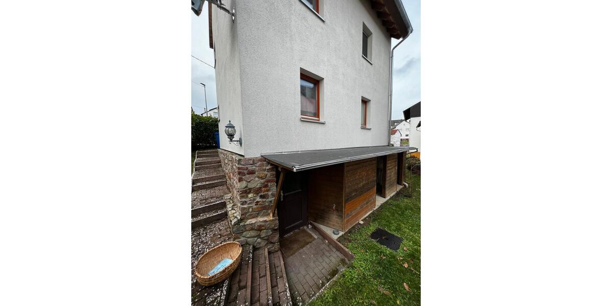 Hohenstein-Born, schönes Fachwerkhaus zu verkaufen! 4 zimmer