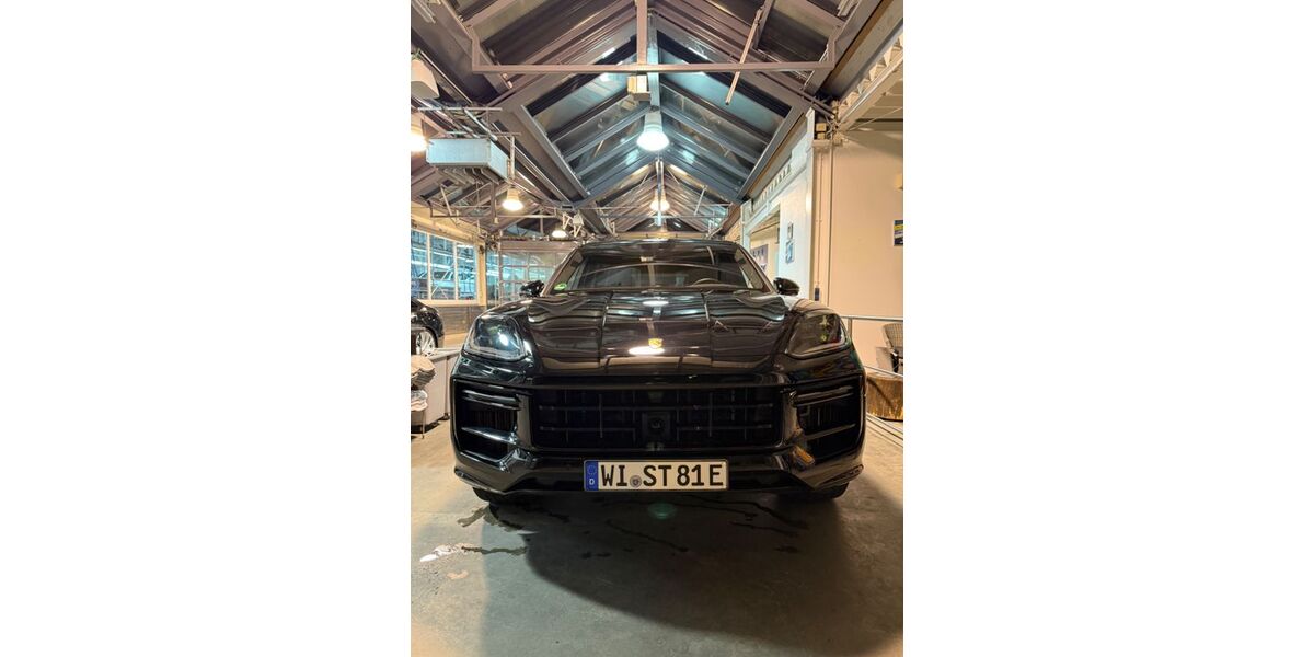 Porsche Cayenne 19.568 km 184.500 € Wiesbaden 55252