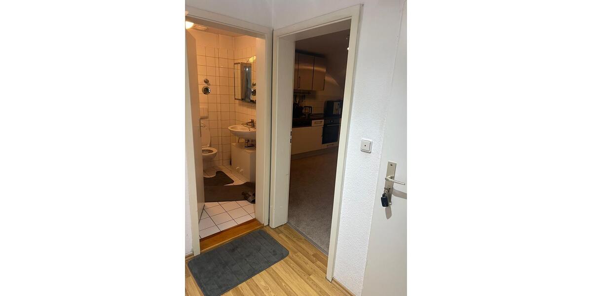 Dachgeschoßwohnung Wiesbaden Südost - 2.5 Zimmer, 65 m&sup2;, 1.060&euro; | Angebot:26623501