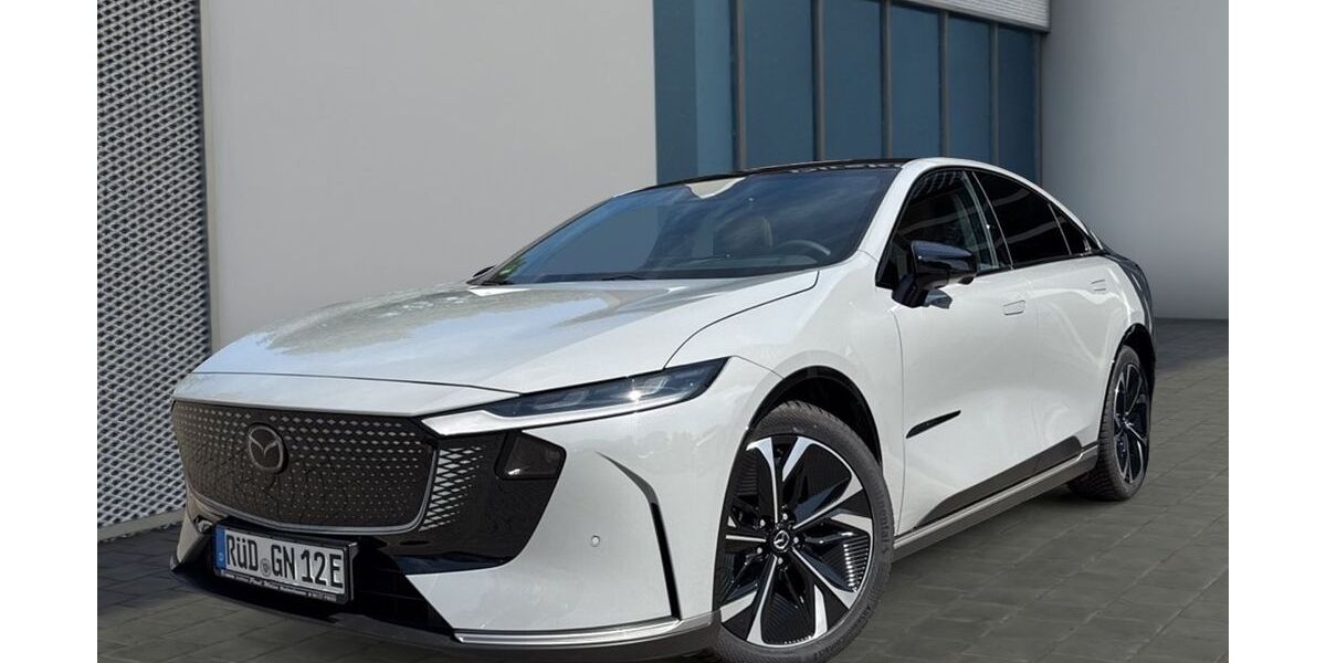 Mazda 6e 2.012 km 39.990 € Niedernhausen 65527