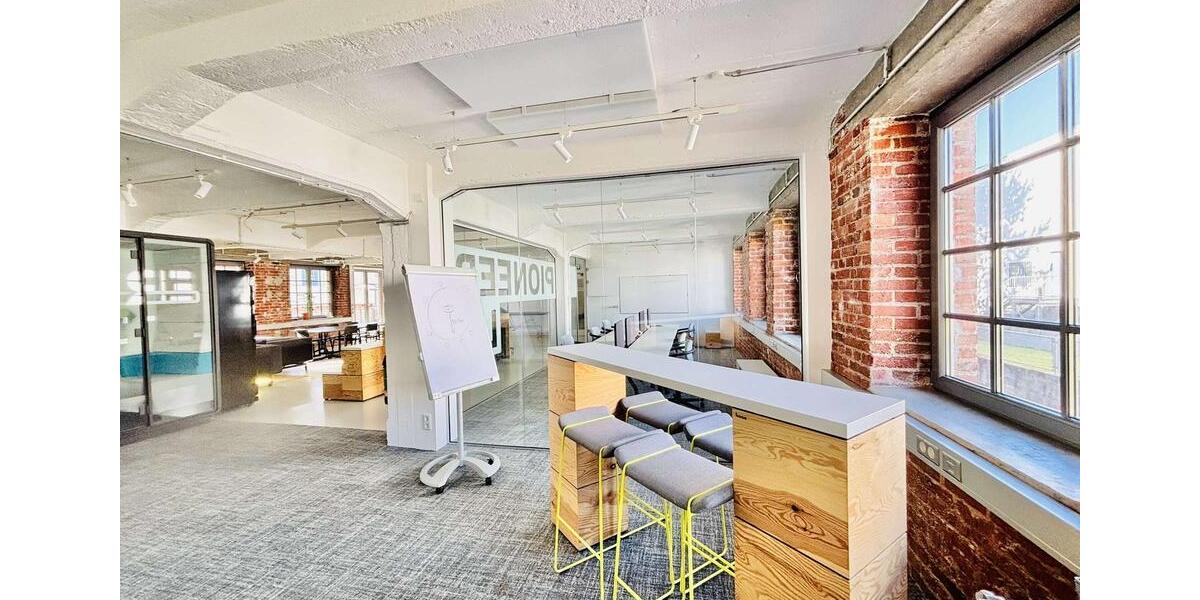 AS IMMOBILIEN: Exklusives Büro-Loft in Toplage von Idstein – 1. OG mit Aufzug & Balkon zimmer