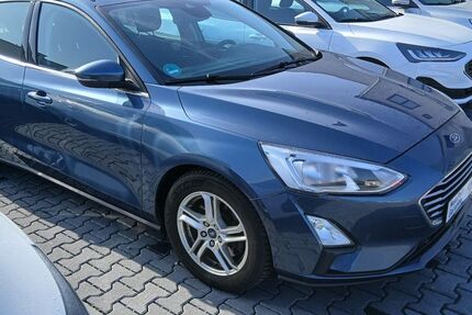 Ford Focus 140.851 km 11.690 &euro; Ingelheim 55218