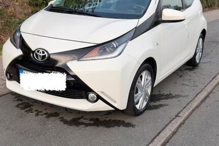 Toyota Aygo (X) 74.000 km 9.800 &euro; Kelkheim 65779