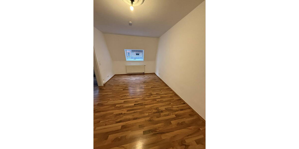Mehrfamilienhaus, Wohnhaus Wiesbaden Klarenthal - 2 Zimmer, 59 m&sup2;, 818&euro; | Angebot:26411714