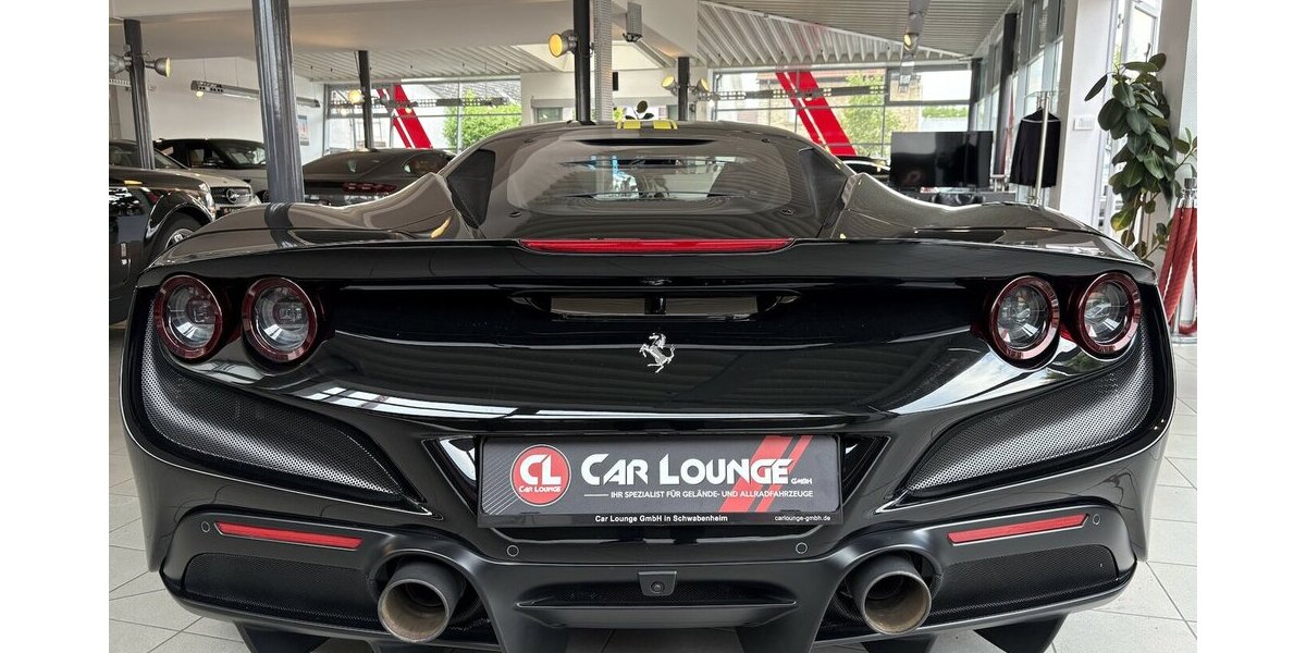 Ferrari F8 Tributo Racing|Lift|Carbon|Service neu|Garantie 16.209 km 285.999 &euro; Mainz-Kostheim 55246