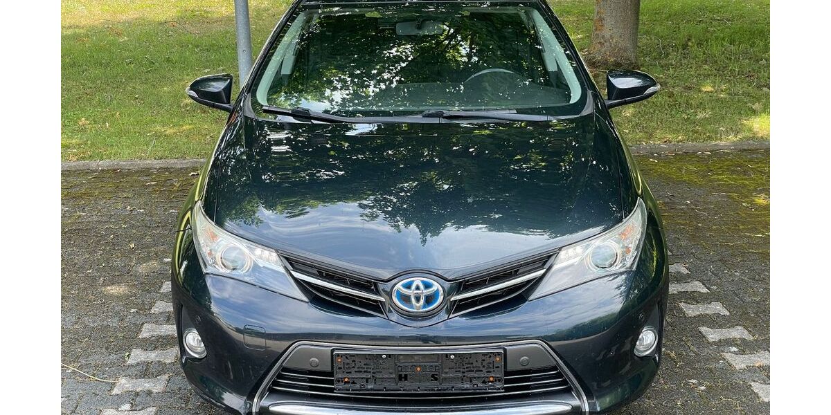 Toyota Auris 192.700 km 7.900 &euro; Mainz 55116