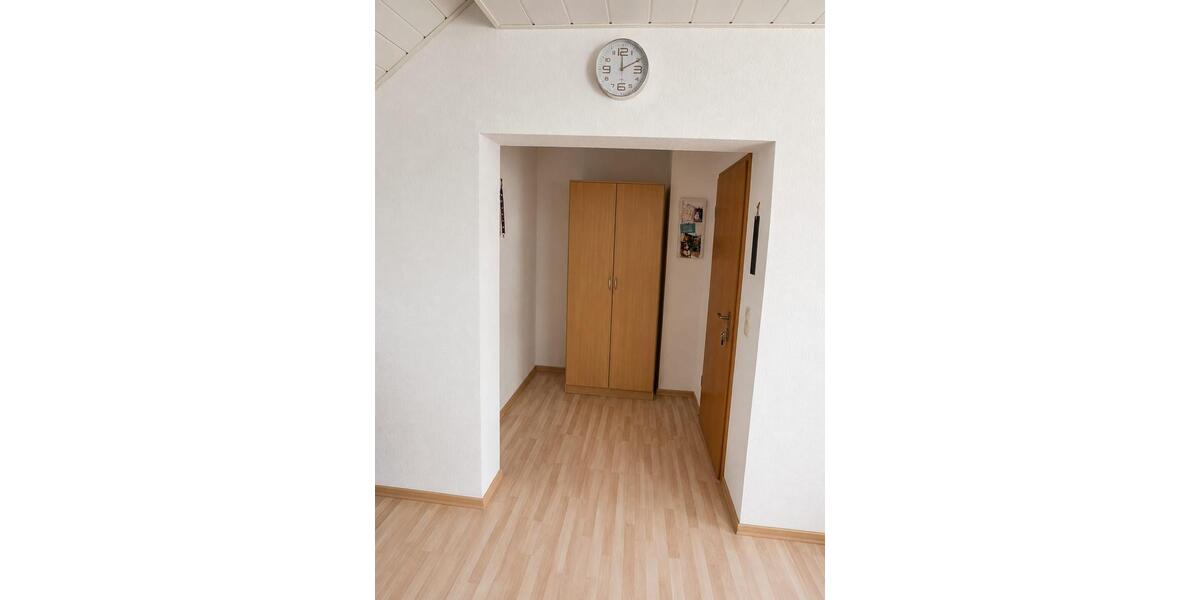 Dachgeschoßwohnung Bad Camberg - 2.5 Zimmer, 75 m&sup2;, 750&euro; | Angebot:26644170