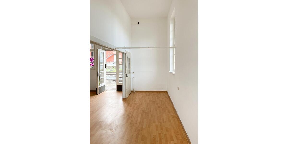 Neu renoviert! Kioskfläche direkt vom Eigentümer im Bahnhof Oestrich Winkel zu vermieten! zimmer