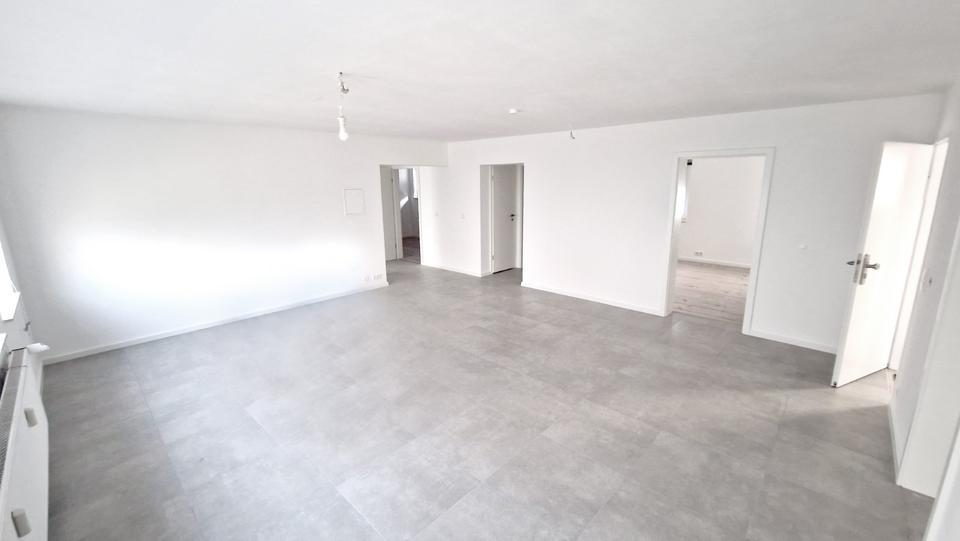 Erdgeschoßwohnung Hofheim am Taunus - 4 Zimmer, 95 m&sup2;, 355.000&euro; | Angebot:25026173