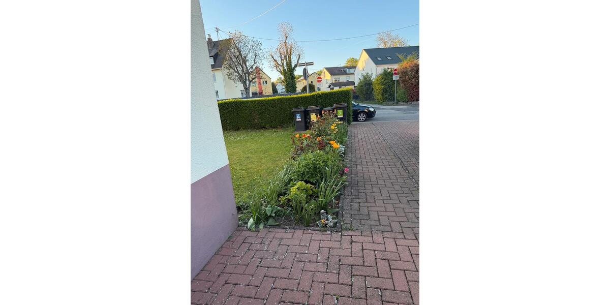 Etagenwohnung Wiesbaden Biebrich - 2 Zimmer, 50 m&sup2;, 900&euro; | Angebot:26306208