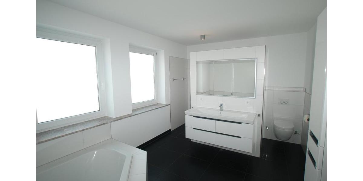 Etagenwohnung Mainz Laubenheim - 4 Zimmer, 136 m&sup2;, 1.995&euro; | Angebot:26519537