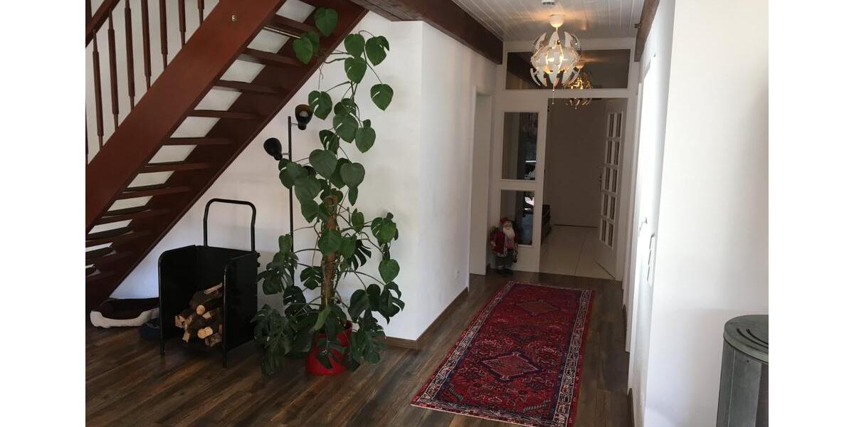 Einfamilienhaus Bad Schwalbach - 9 Zimmer, 170 m&sup2;, 549.000&euro; | Angebot:25943963