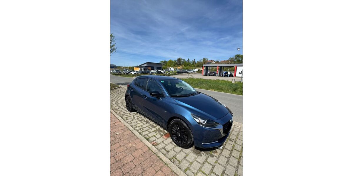 Mazda 2 Hybrid 60.100 km 14.300 &euro; Wiesbaden 65197