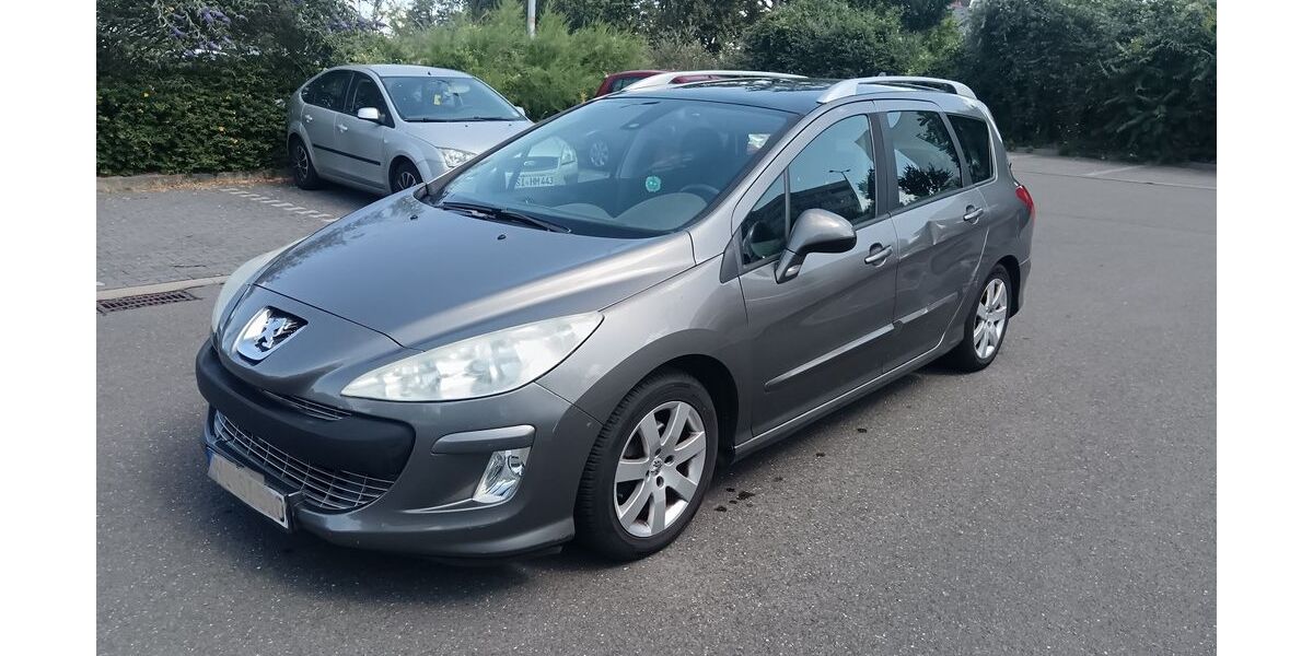 Peugeot 308 250.000 km 899 € Wiesbaden 65203