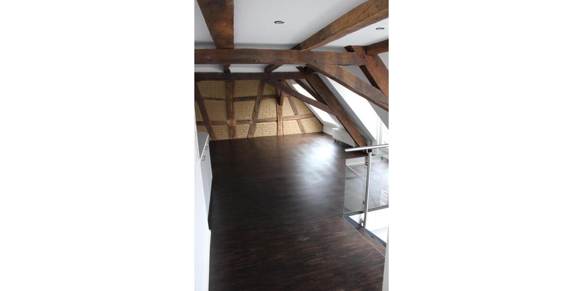 Dachgeschoßwohnung Idstein - 2 Zimmer, 82 m&sup2;, 1.130&euro; | Angebot:25759553