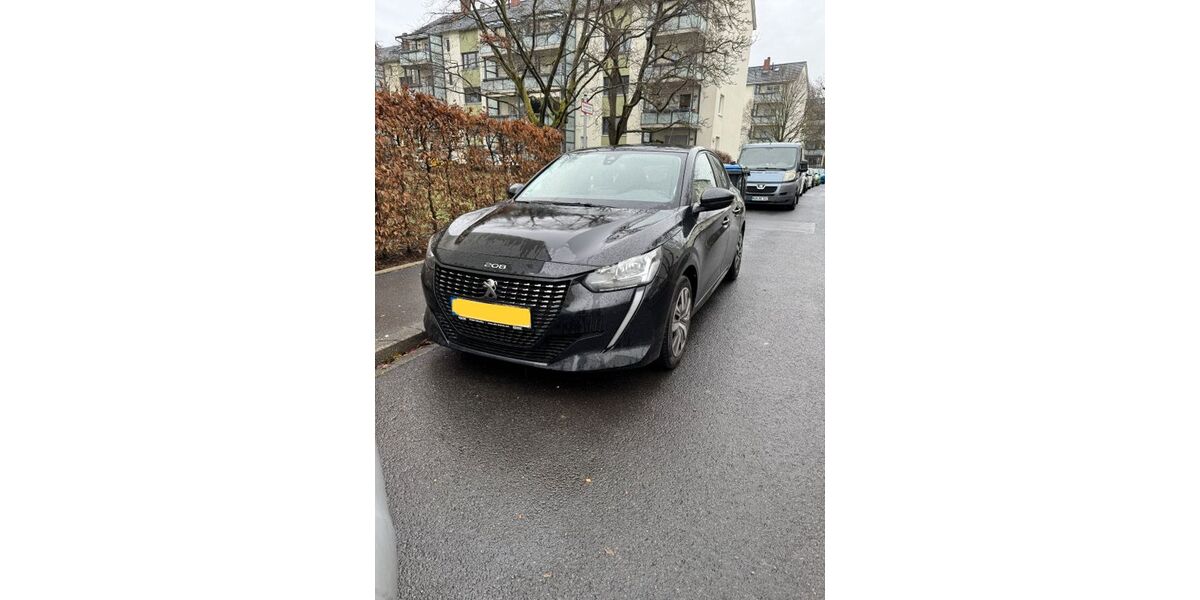 Peugeot 208 104.000 km 9.400 &euro; Mainz-Kostheim 55246