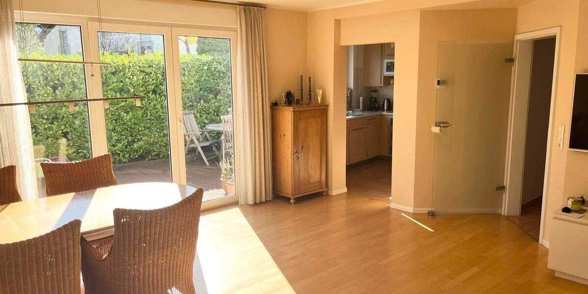 *NEU* *NEU* MODERNES SEHR GEPFLEGTES EINFAMILIENHAUS IN BESTER RUHELAGE! GLEICH BESICHTIGEN! 5 zimmer