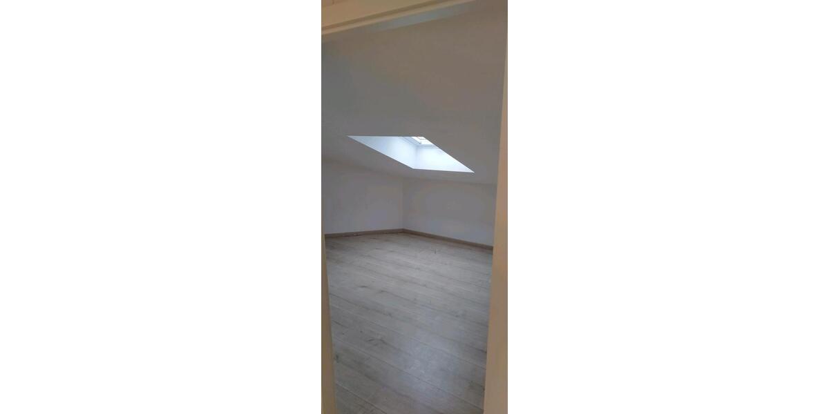 3 Zimmer Wohnung Saniert mit Terrasse und Klimaanlage 3 zimmer