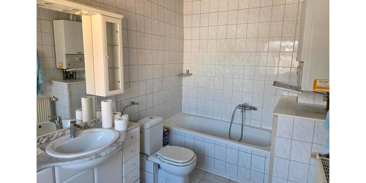 Etagenwohnung Wiesbaden Mainz-Kostheim - 5 Zimmer, 130 m&sup2;, 330.000&euro; | Angebot:27429708