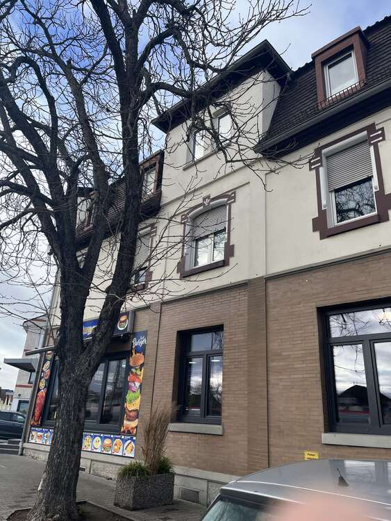 Haus zum Kaufen in Kelsterbach 1.490.000 € 260 m²
