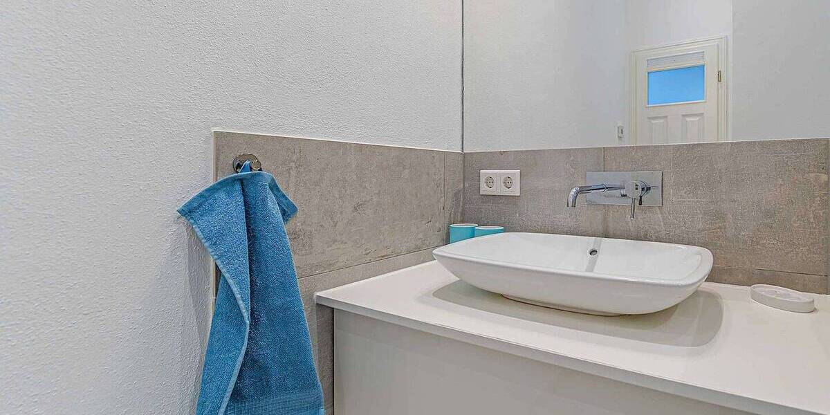 Etagenwohnung Frankfurt am Main Bockenheim - 3 Zimmer, 90 m&sup2;, 2.400&euro; | Angebot:26803848