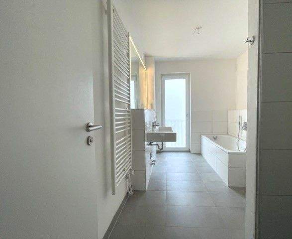 Etagenwohnung Frankfurt am Main Bockenheim - 4 Zimmer, 105 m&sup2;, 1.950&euro; | Angebot:25261982