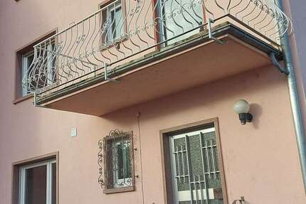 Haus zum Kaufen in Hattersheim-Eddersheim 479.000 € 130 m² 7 zimmer