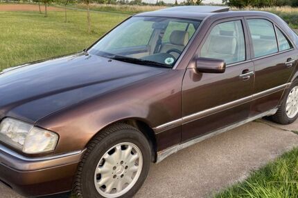 Mercedes-Benz C 250 204.000 km 3.500 &euro; Rüsselsheim 65428