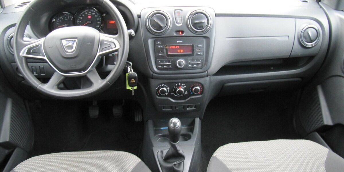 Dacia Lodgy Essential 7-Sitze + Insp. TÜV+ AU+ NEU + 138.948 km 7.245 &euro; Schwalbach/Taunus 65824