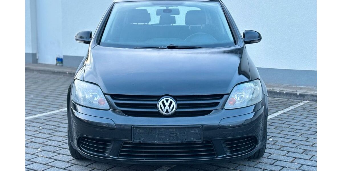VW Golf 152.000 km 4.800 &euro; Mainz-Kastel 55252