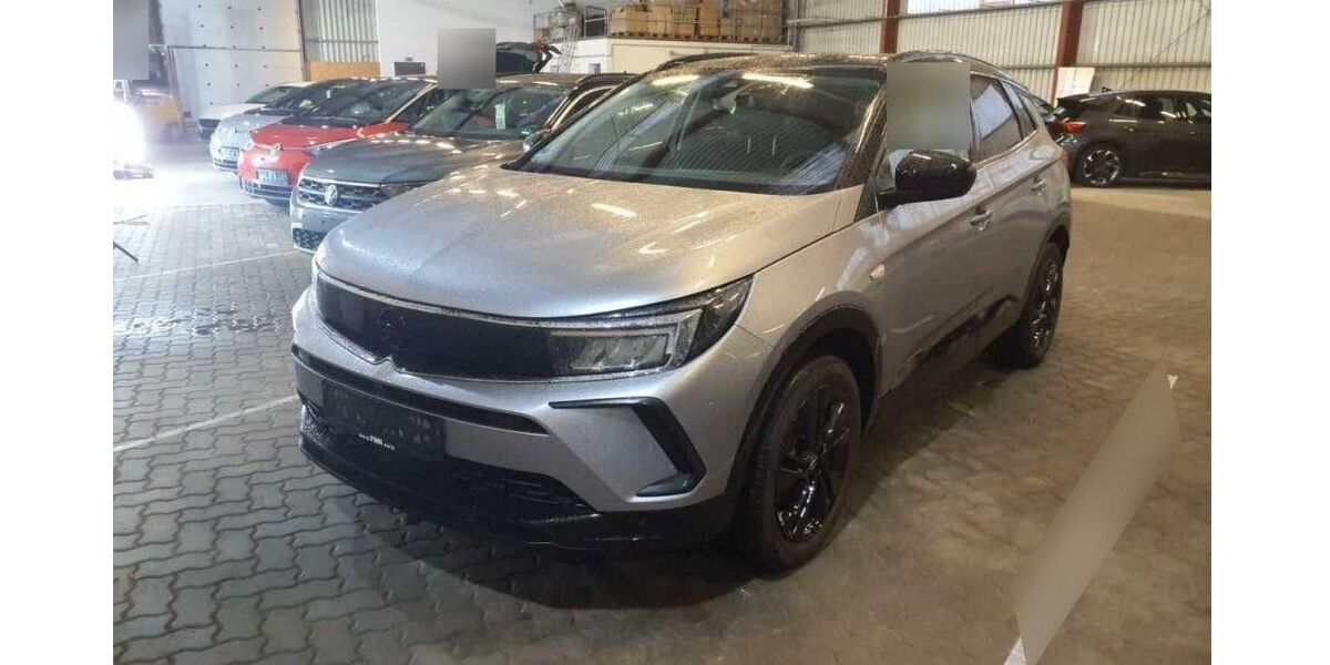 Opel Grandland (X) 65.757 km 18.780 &euro; Rüsselsheim 65428