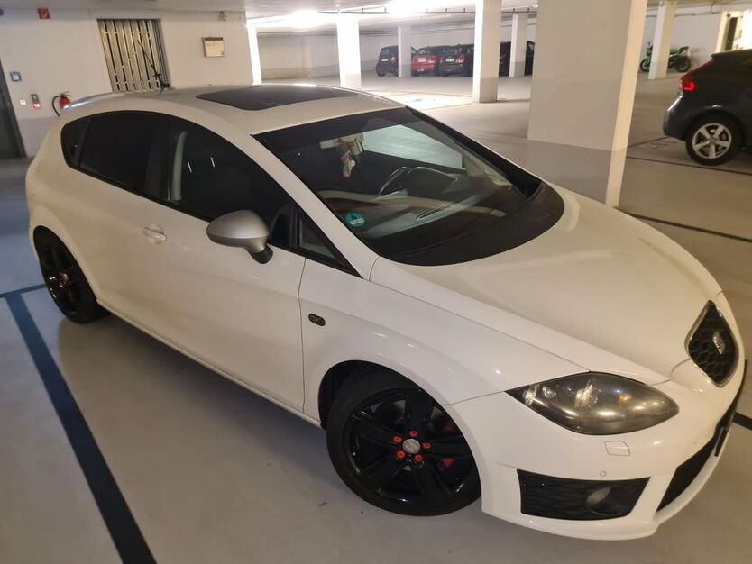 Seat Leon 226.222 km 7.750 € Frankfurt am Main 60326
