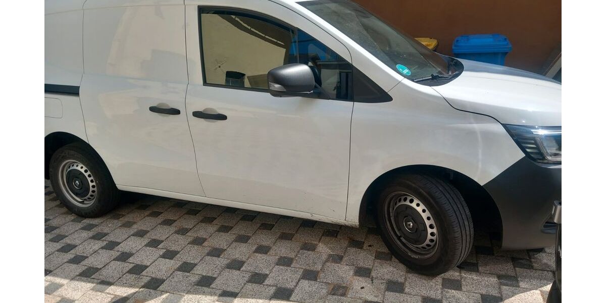 Renault Kangoo 17.000 km 15.500 &euro; Hünstetten 65510