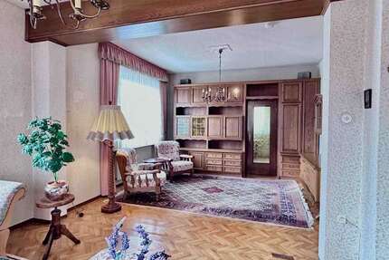 Haus zum Kaufen in Kelsterbach 477.000 € 132 m² 7 zimmer